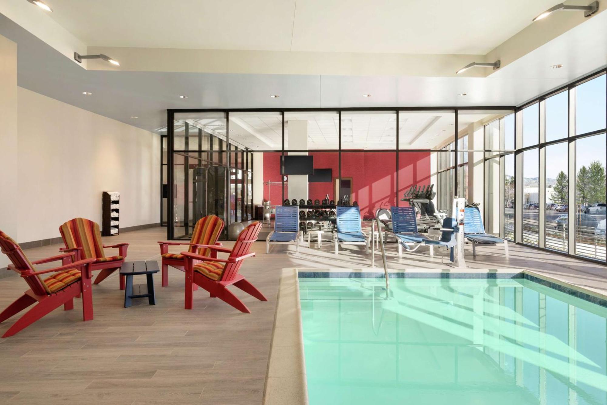 Home2 By Hilton Woodland Hills Angeles Los Angeles