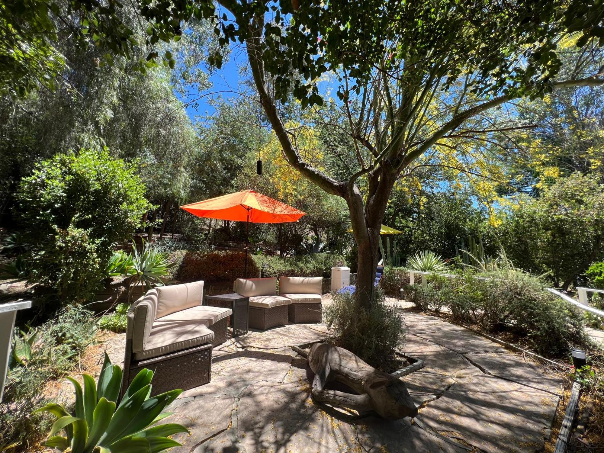 La Reforma - Newly Designed 4br House & Pool In Angeles By Topanga Villa *