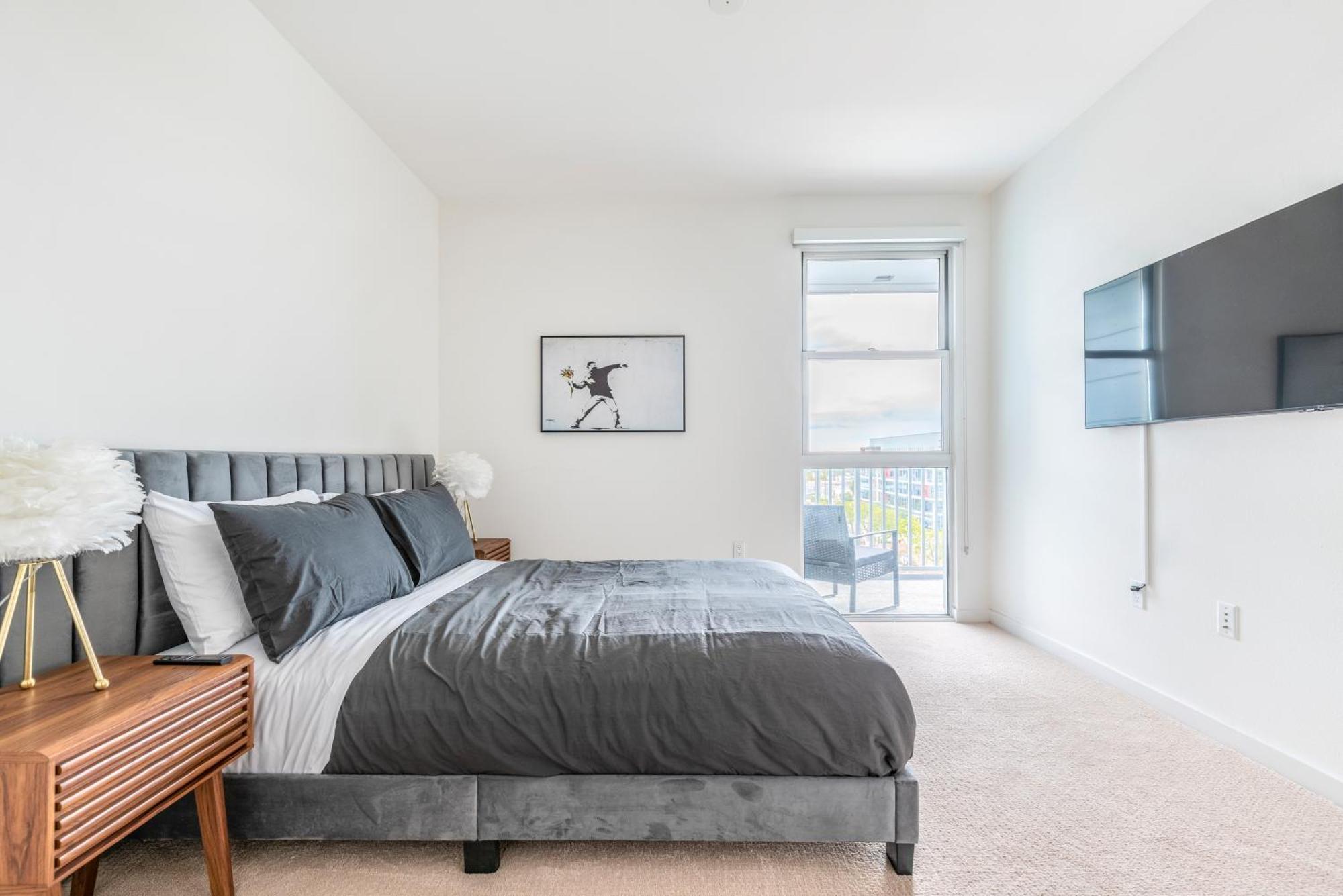 Brand New Luxury Weho Apartment Los Angeles