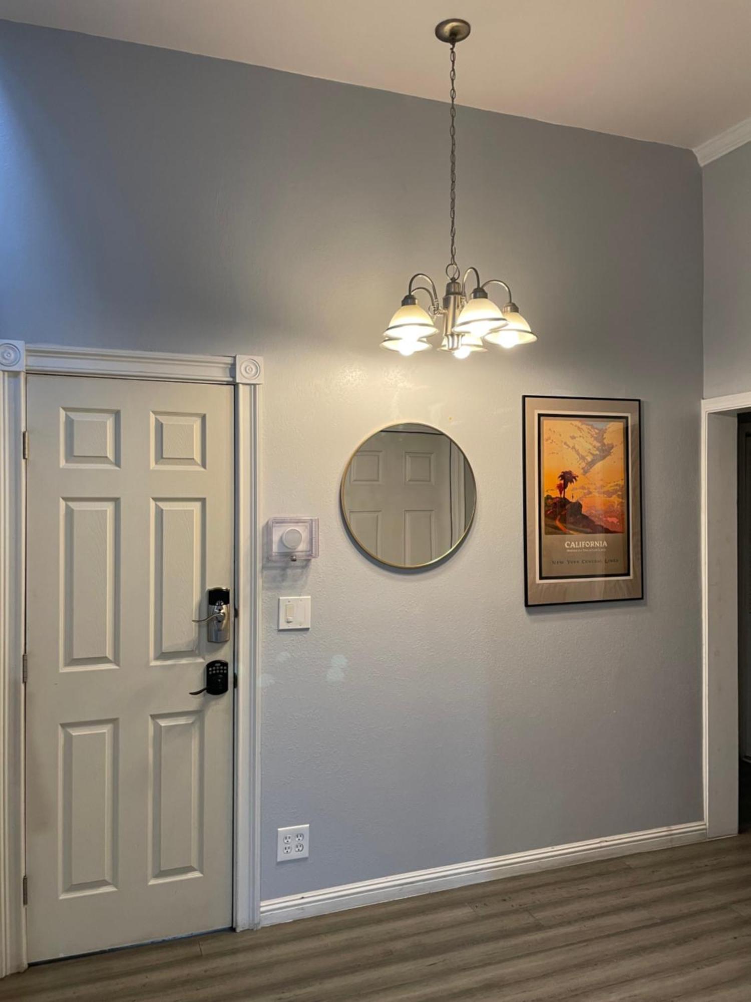Private In Angeles With Ac, Wifi, Smart Tv, Work Desk Near Sofi Stadium Homestay *