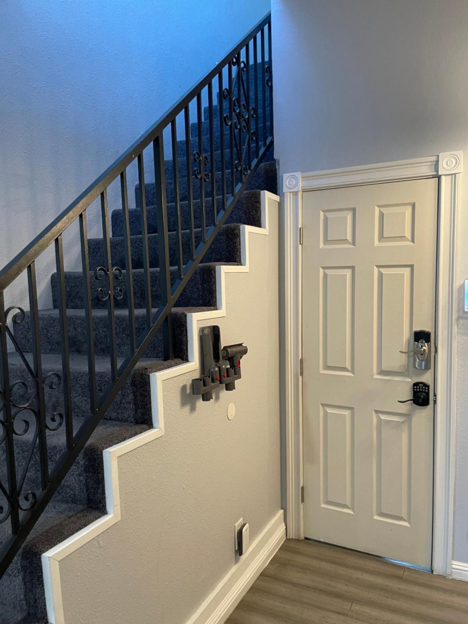 Homestay Private In Angeles With Ac, Wifi, Smart Tv, Work Desk Near Sofi Stadium Los Angeles