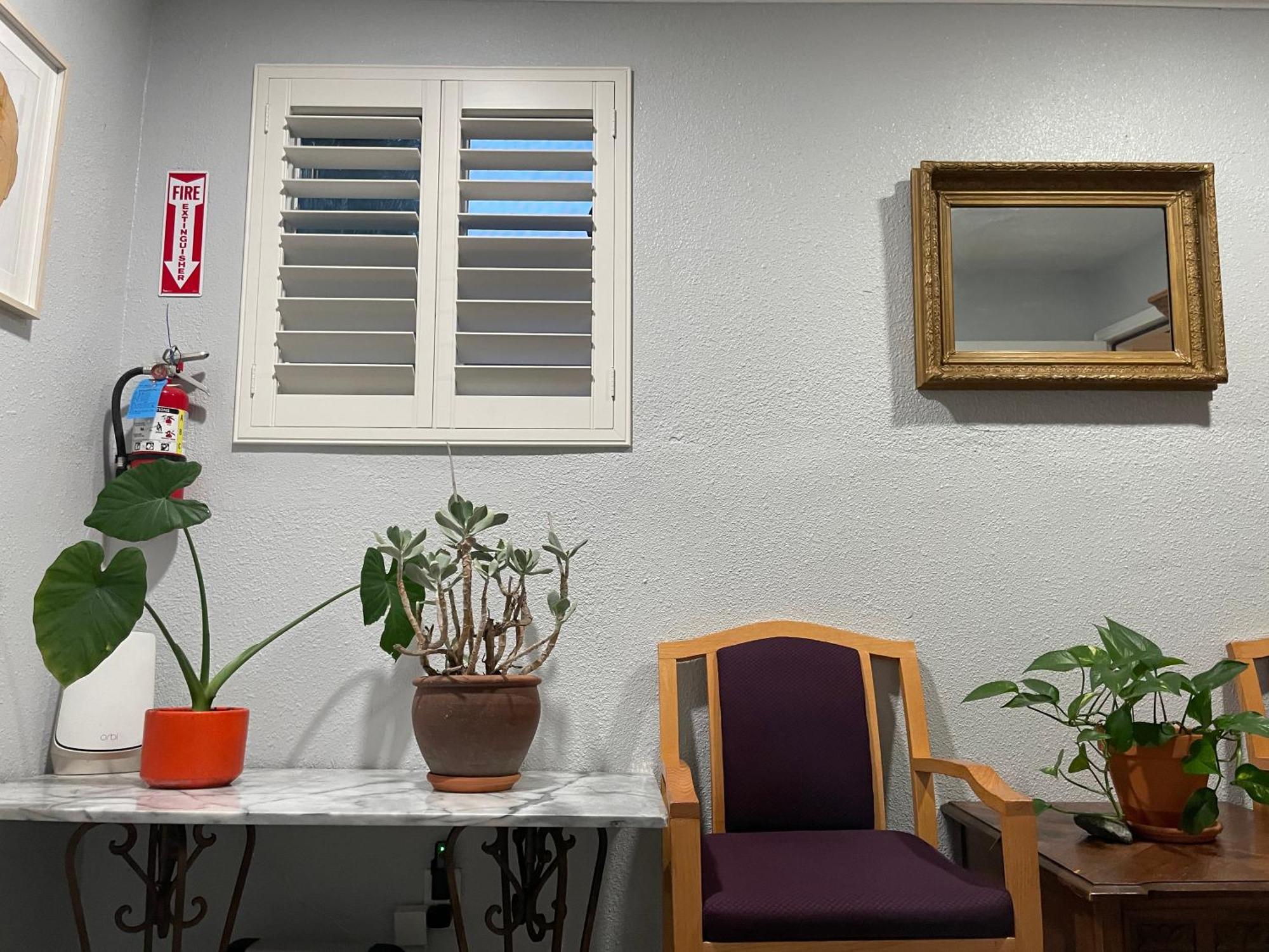 Private In Angeles With Ac, Wifi, Smart Tv, Work Desk Near Sofi Stadium *