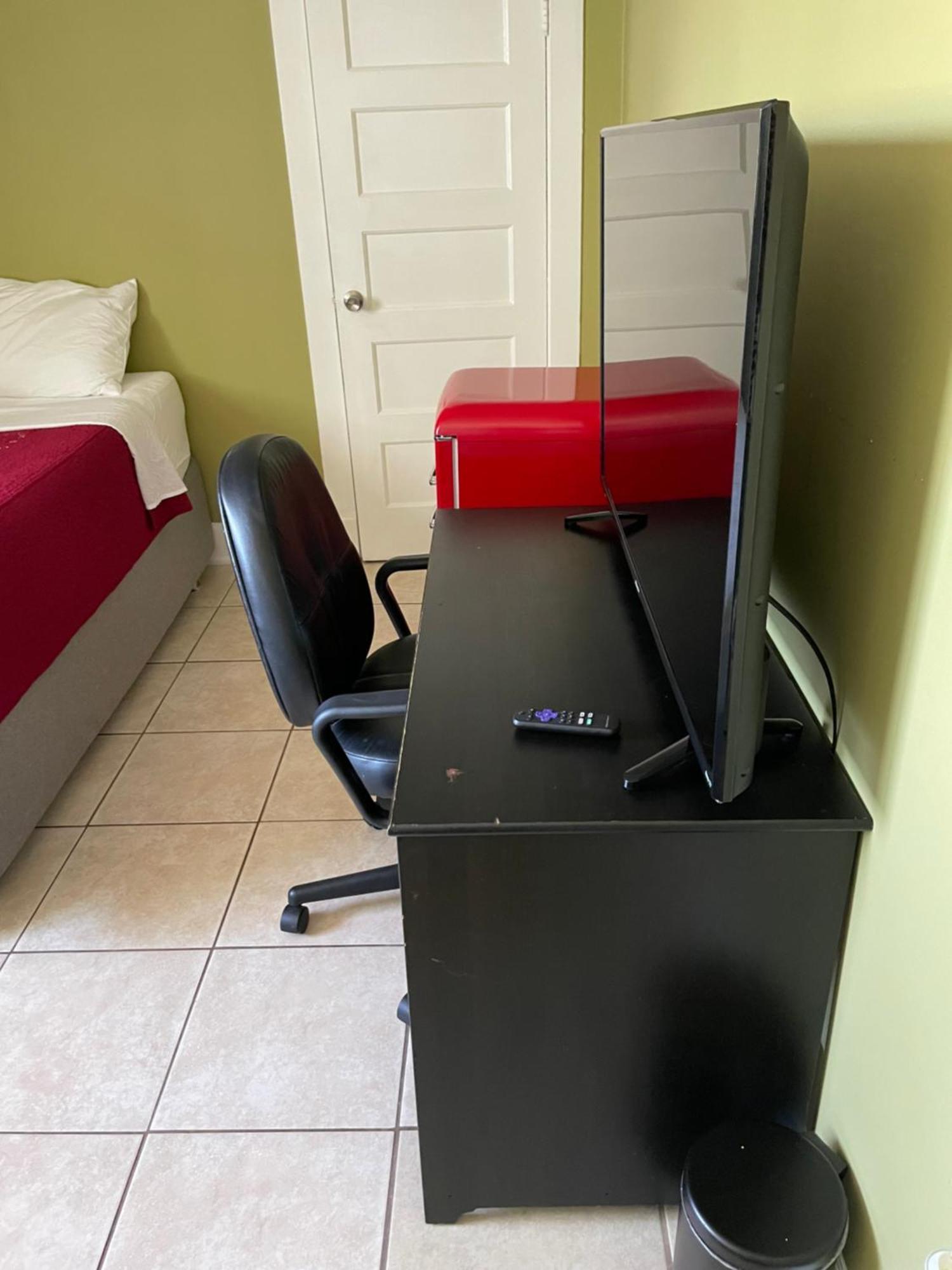 Homestay Cozy Usc-adjacent Suite: Private Oasis With Modern Amenities *