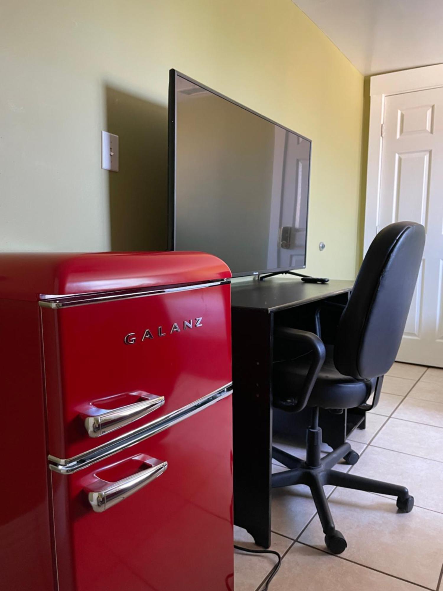 Homestay Cozy Usc-adjacent Suite: Private Oasis With Modern Amenities