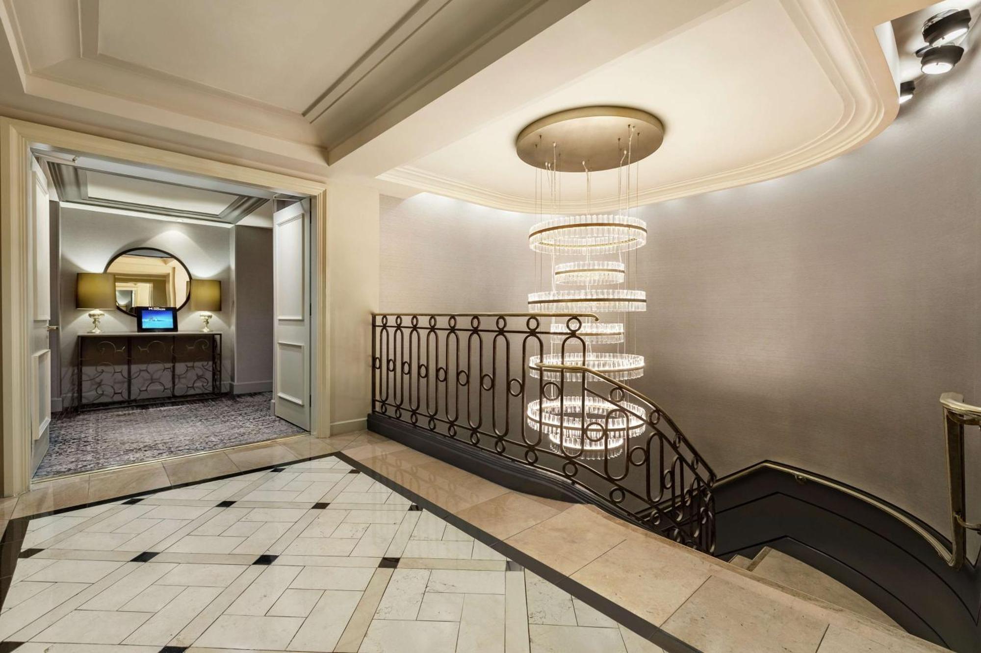 Hotel Hilton Checkers Angeles