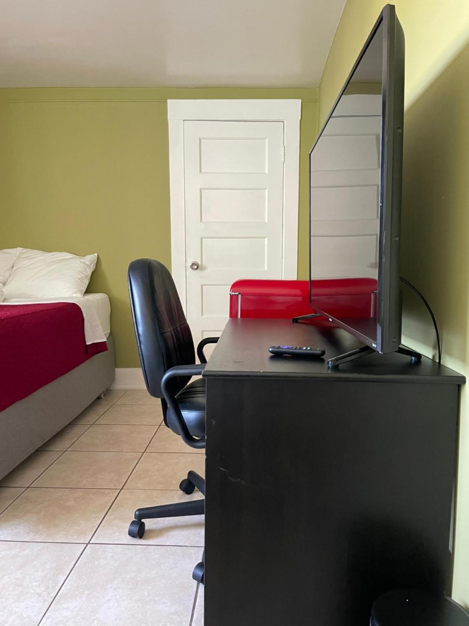 Homestay Cozy Usc-adjacent Suite: Private Oasis With Modern Amenities Los Angeles