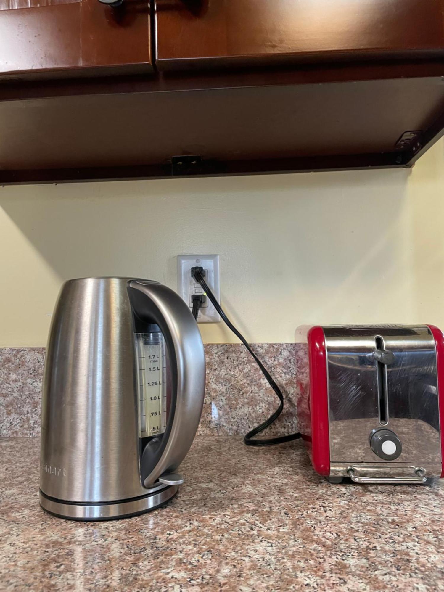 Cozy Usc-adjacent Suite: Private Oasis With Modern Amenities *