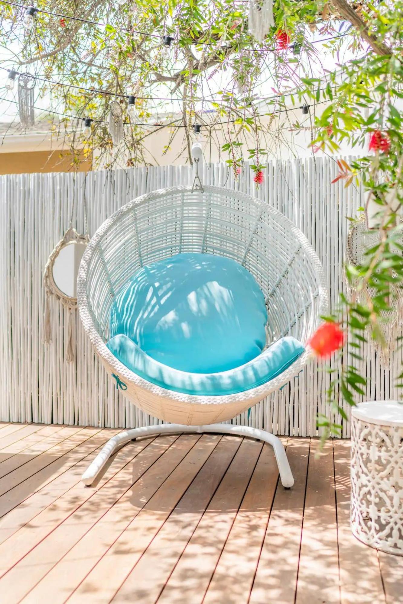 New Luxury Entertaining House With Pool Sauna Tesla Charger Pets *