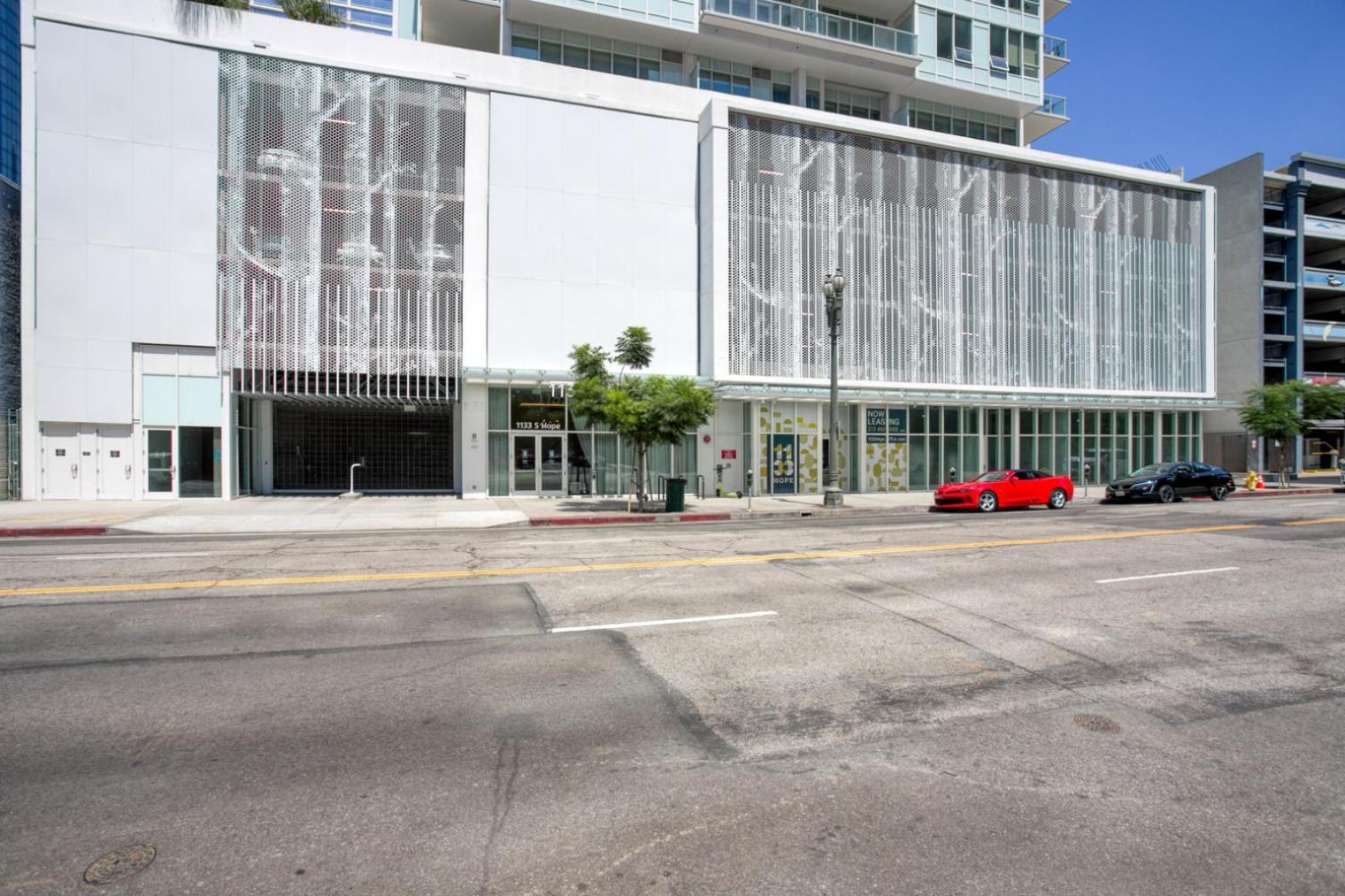 Downtown W Roof Pool Gym Nr 110 Lax-733 Los Angeles