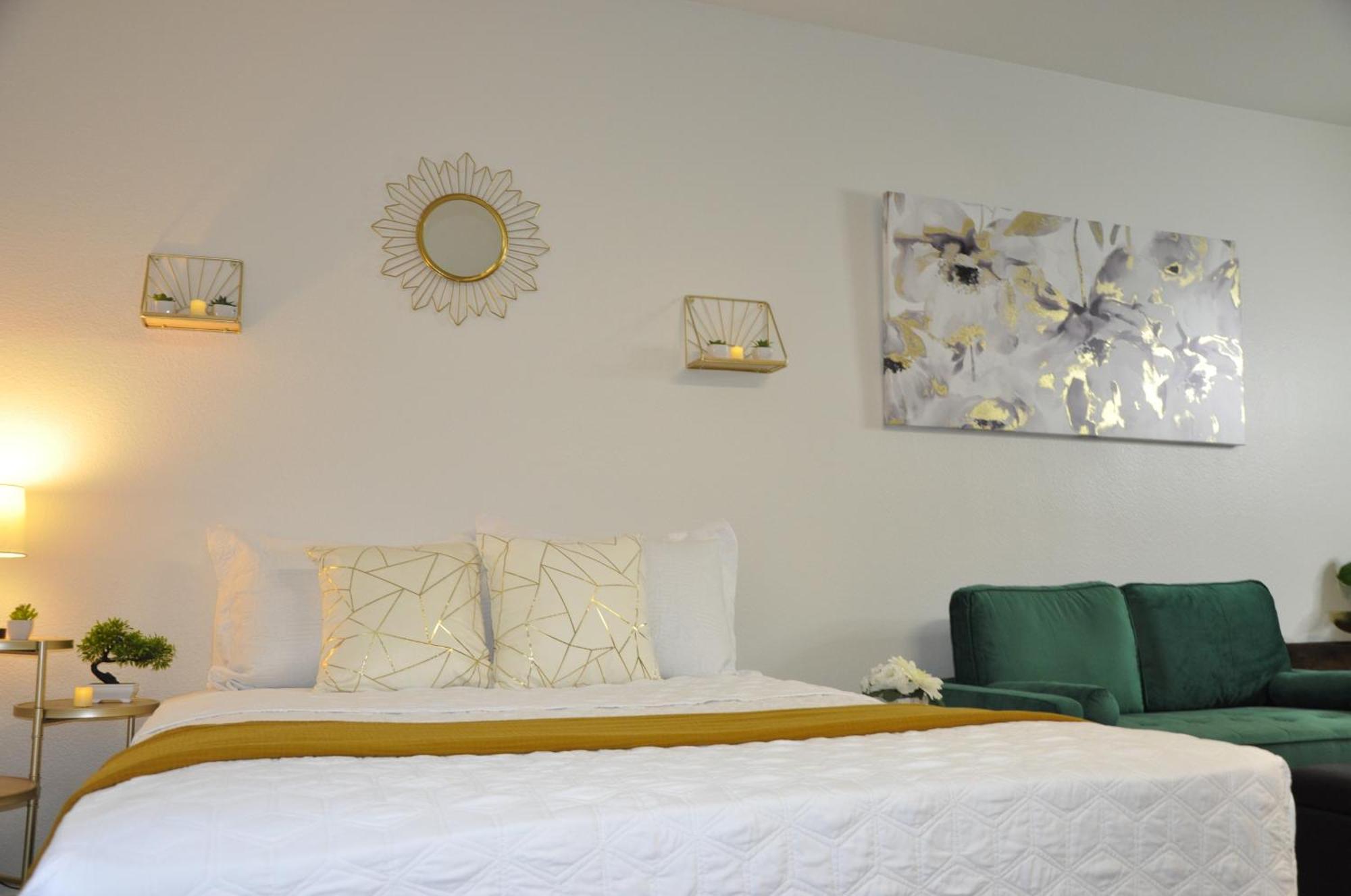 Exclusive In Mdr-venice With Pool, Gym & Hottub *