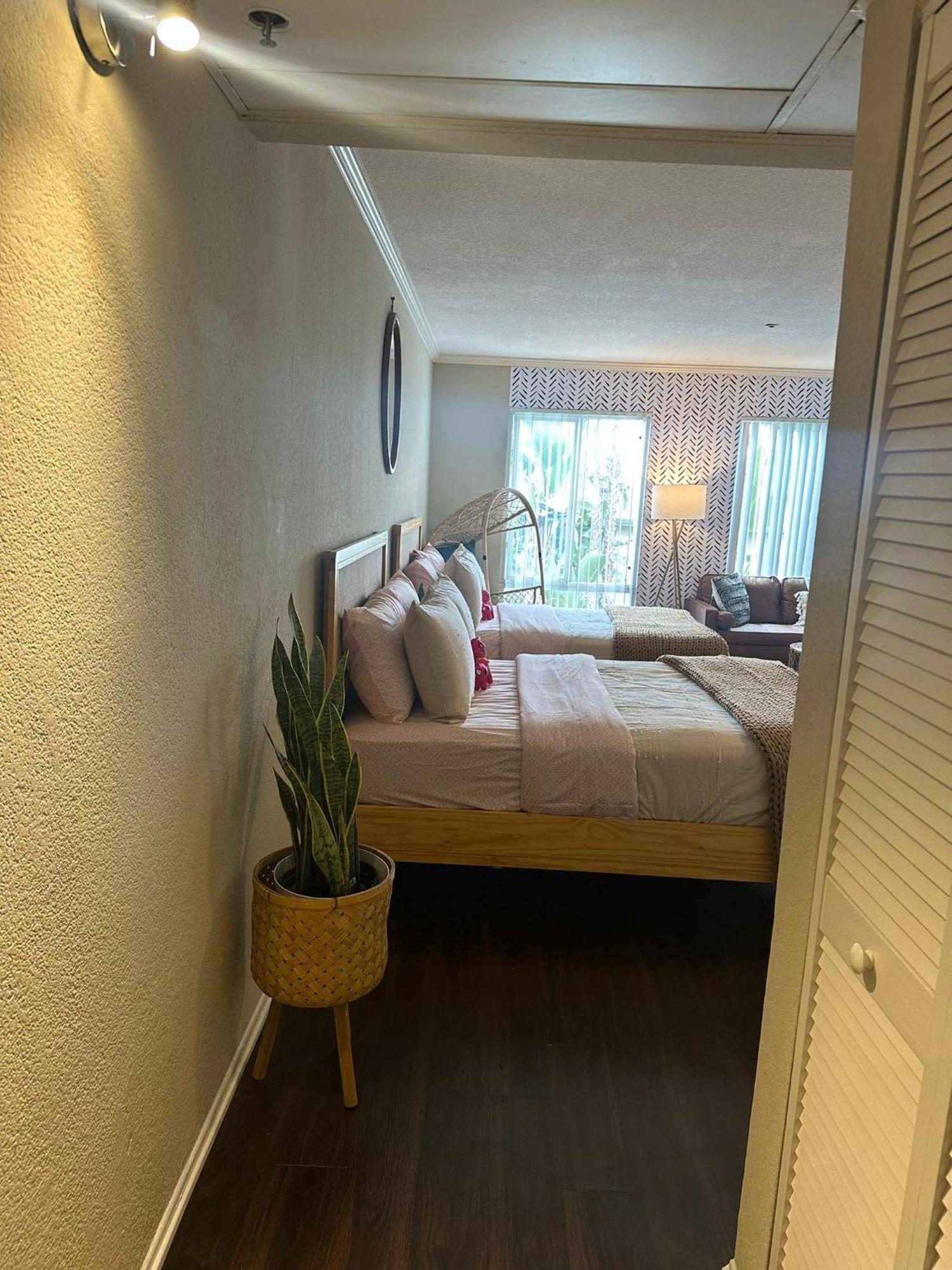 Apartment Loft At Hollywood Free Parking Close To Universal Los Angeles