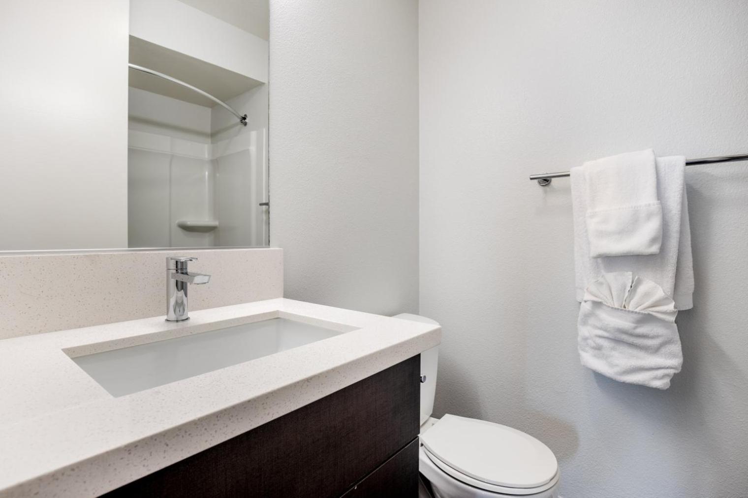 Culver 1br W Gym Pool Wd Nr Shops Lax-327 Los Angeles