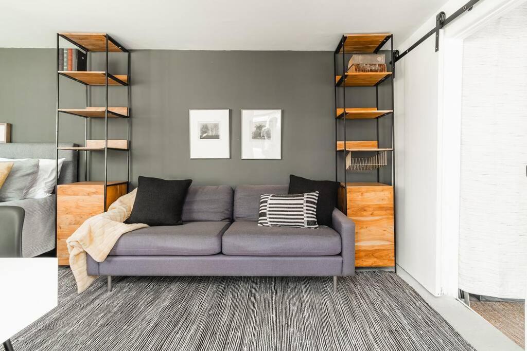 Stylish 4-bedroom In Culver Art District Villa