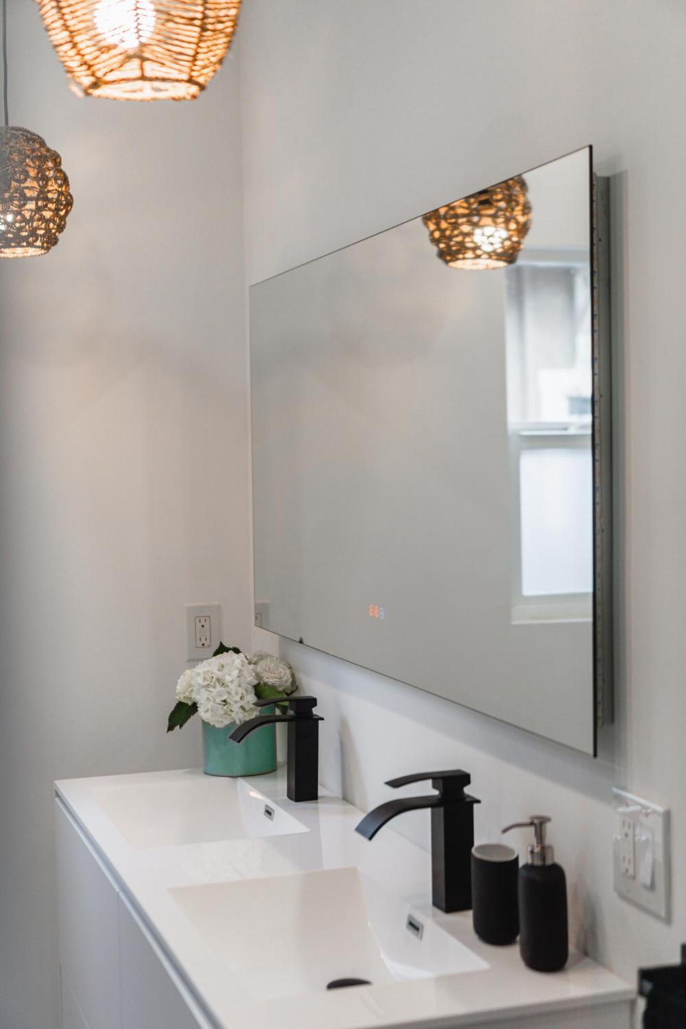 Stylish 4-bedroom In Culver Art District Villa Los Angeles