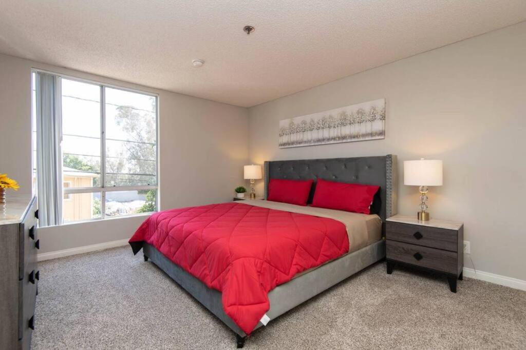 Hollywood 2bed W Rooftop Pool & Panoramic View * Los Angeles