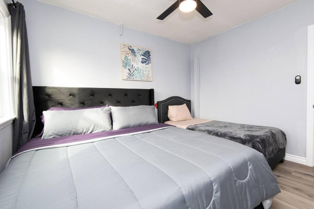 Lovely 3bedroom With Free Parking On Premise Los Angeles