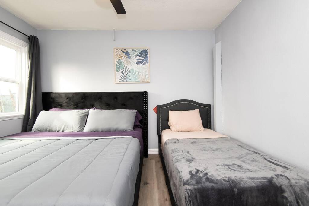 Lovely 3bedroom With Free Parking On Premise Apartment