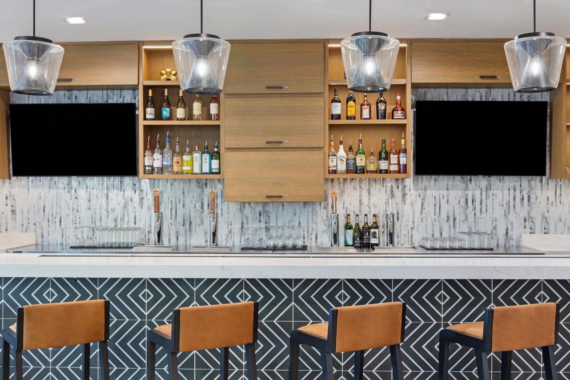 By Marriott Chatsworth