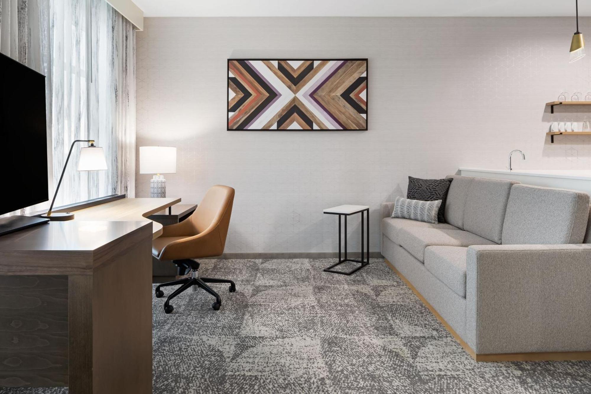 By Marriott Chatsworth Los Angeles