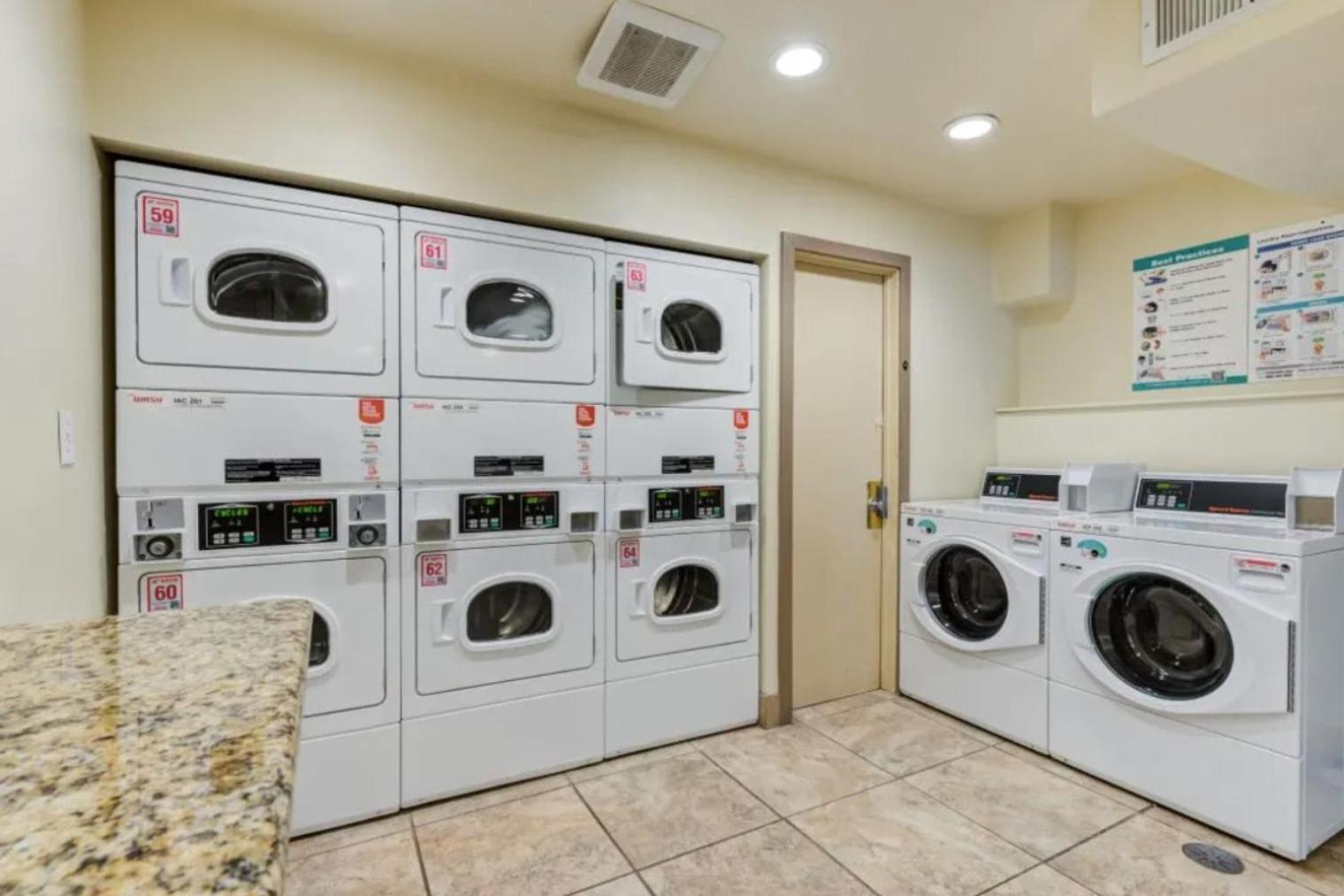Apartment Woodland Hills 2br W Pool Gym Nr Warner Center Lax-698