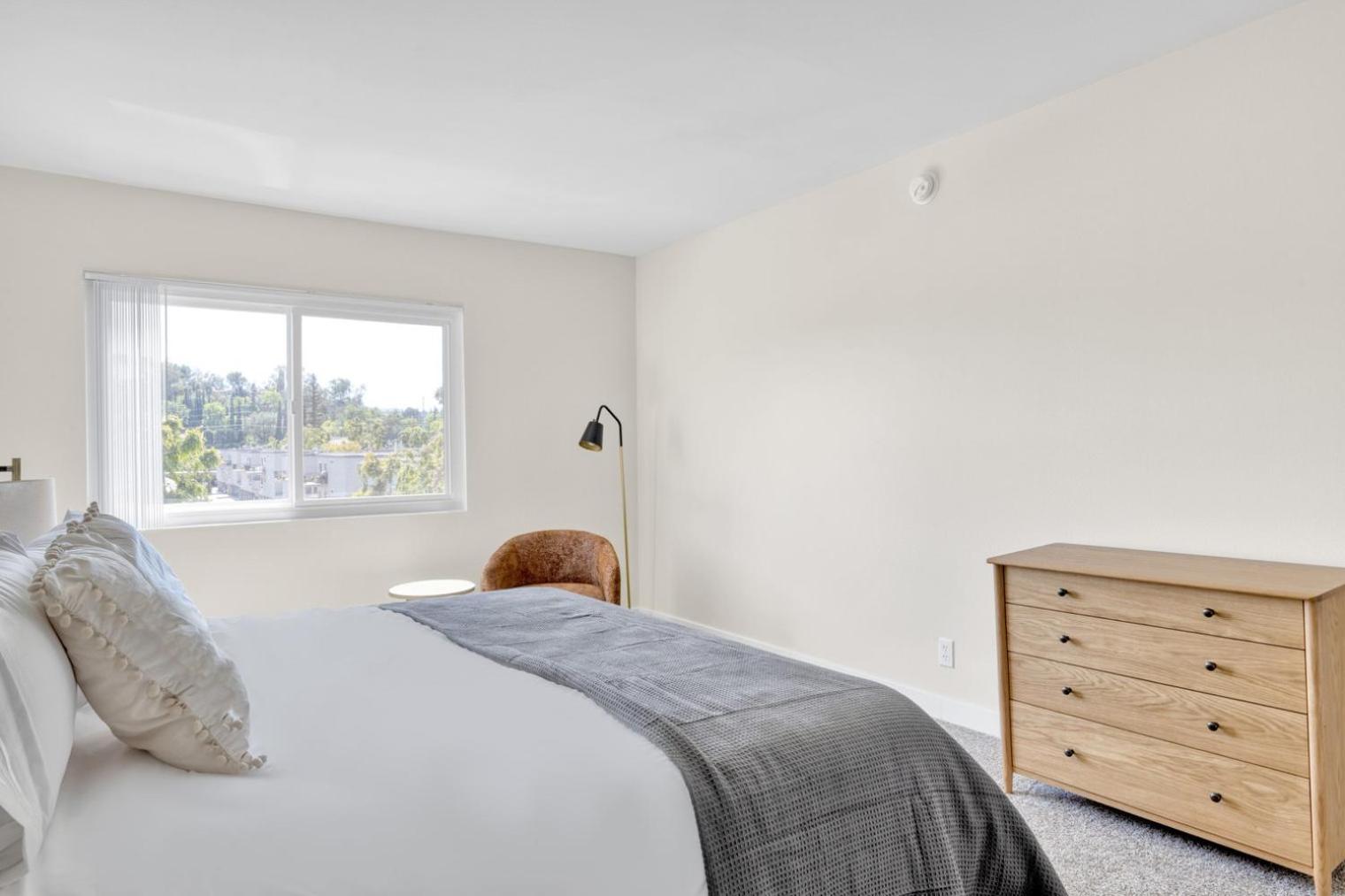 Woodland Hills 2br W Pool Gym Nr Warner Center Lax-698 Los Angeles