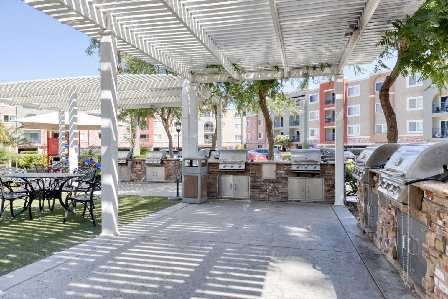 Woodland Hills 2br W Pool Gym Nr Warner Center Lax-698 *