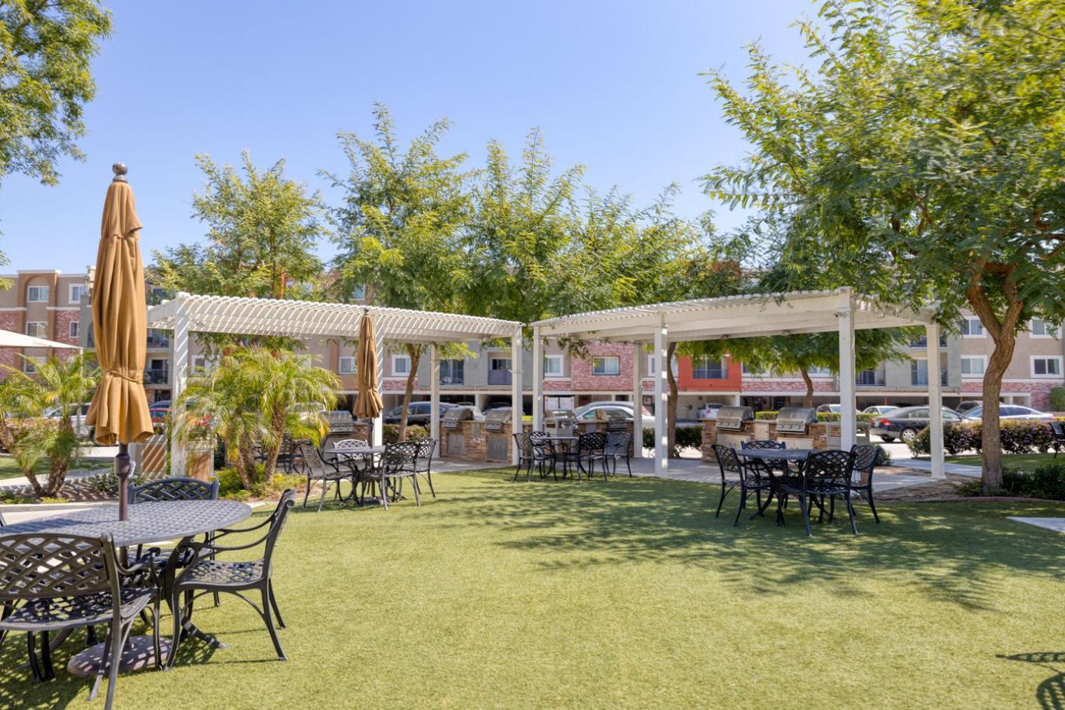 Apartment Woodland Hills 2br W Pool Gym Nr Warner Center Lax-698 *
