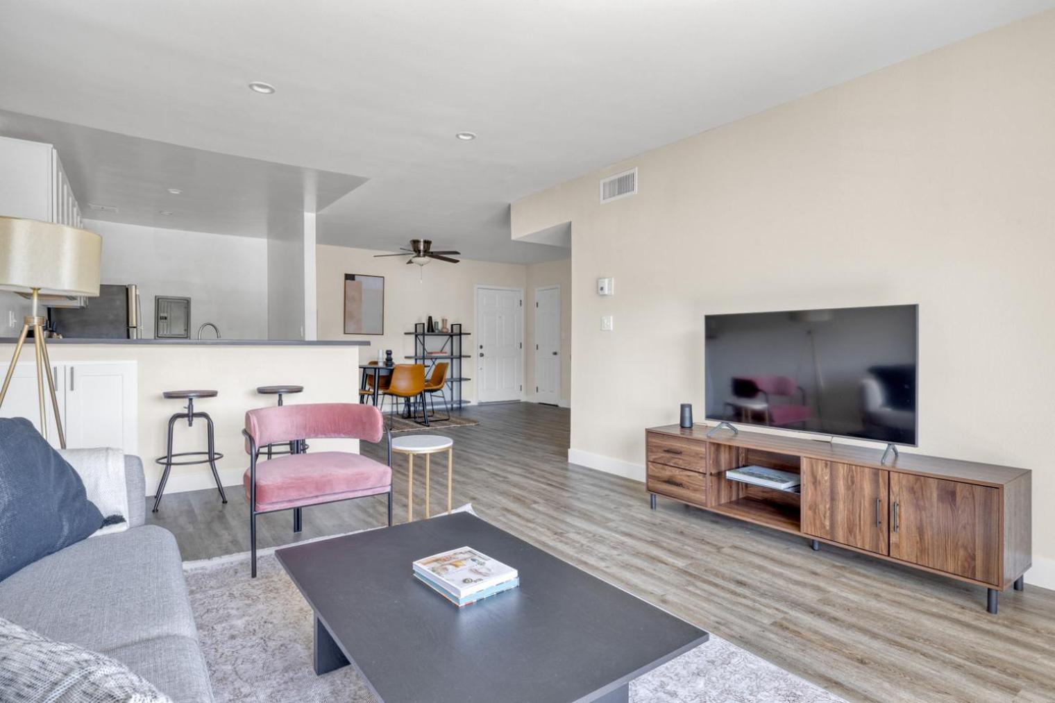 Woodland Hills 2br W Pool Gym Nr Warner Center Lax-698