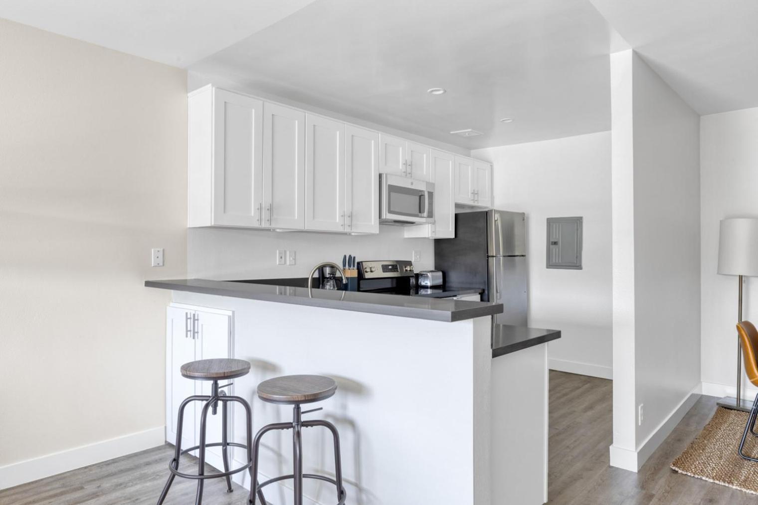 Woodland Hills 2br W Pool Gym Nr Warner Center Lax-698 Apartment
