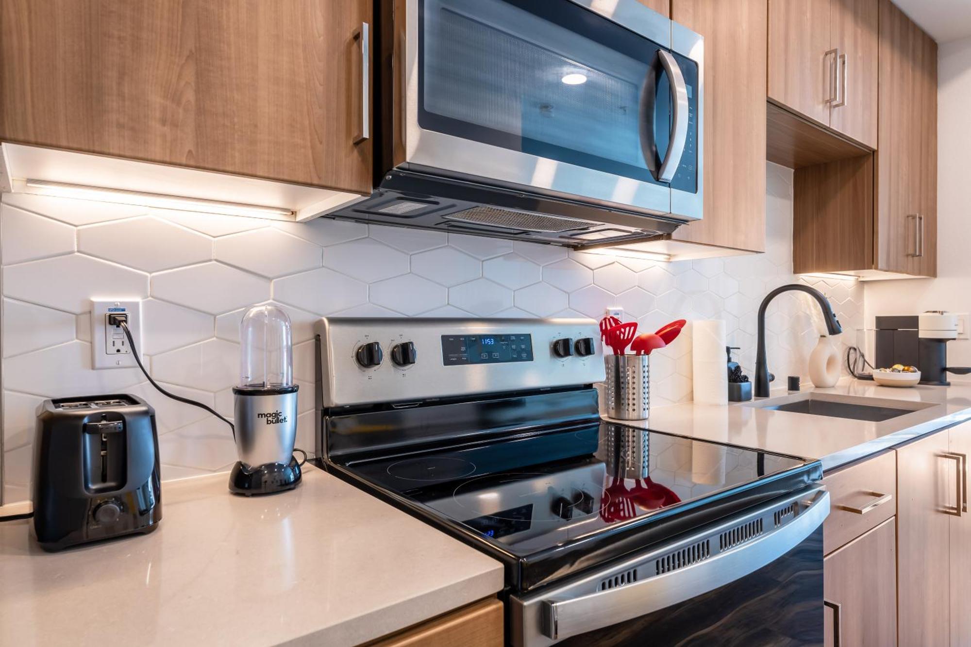 Luxury Hollywood - Pool/gym/parking * Los Angeles