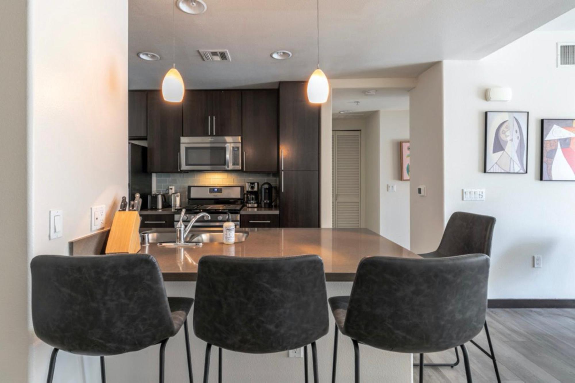 New Weho Luxurious D Apartment