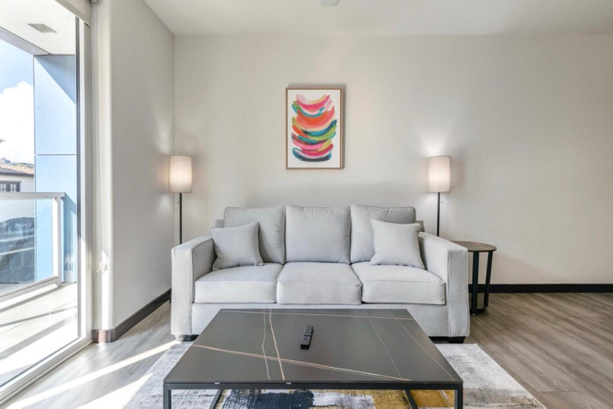 New Weho Luxurious D Apartment Los Angeles