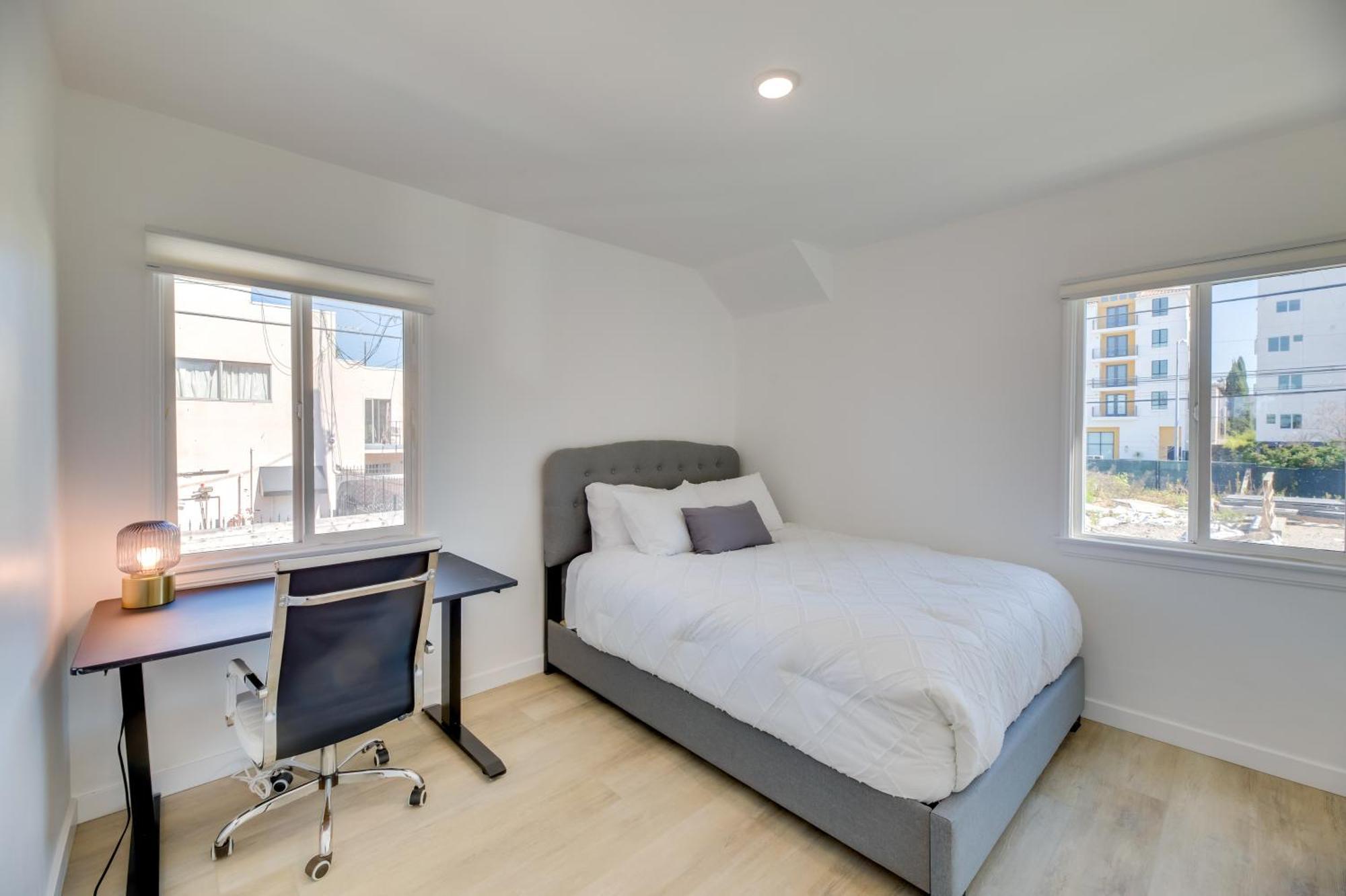 Chic Angeles Abode 6 Mi To Santa Monica Pier Apartment *