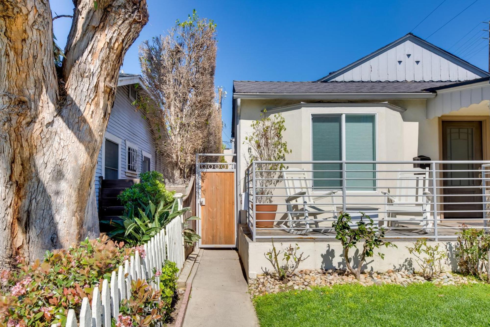 Apartment Chic Angeles Abode 6 Mi To Santa Monica Pier Los Angeles