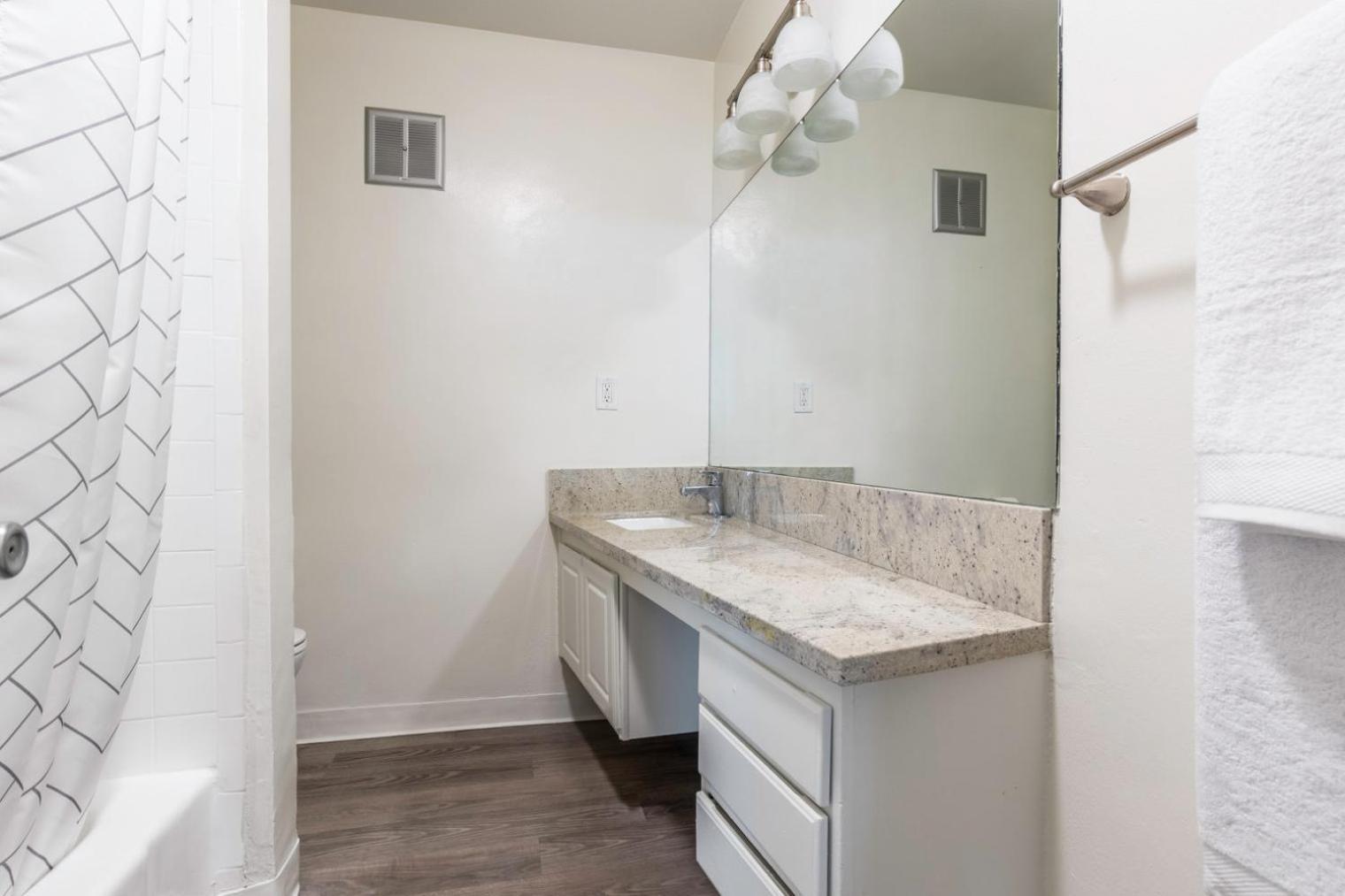 Brentwood 1br W Pool Gym Near Restaurants Lax-340