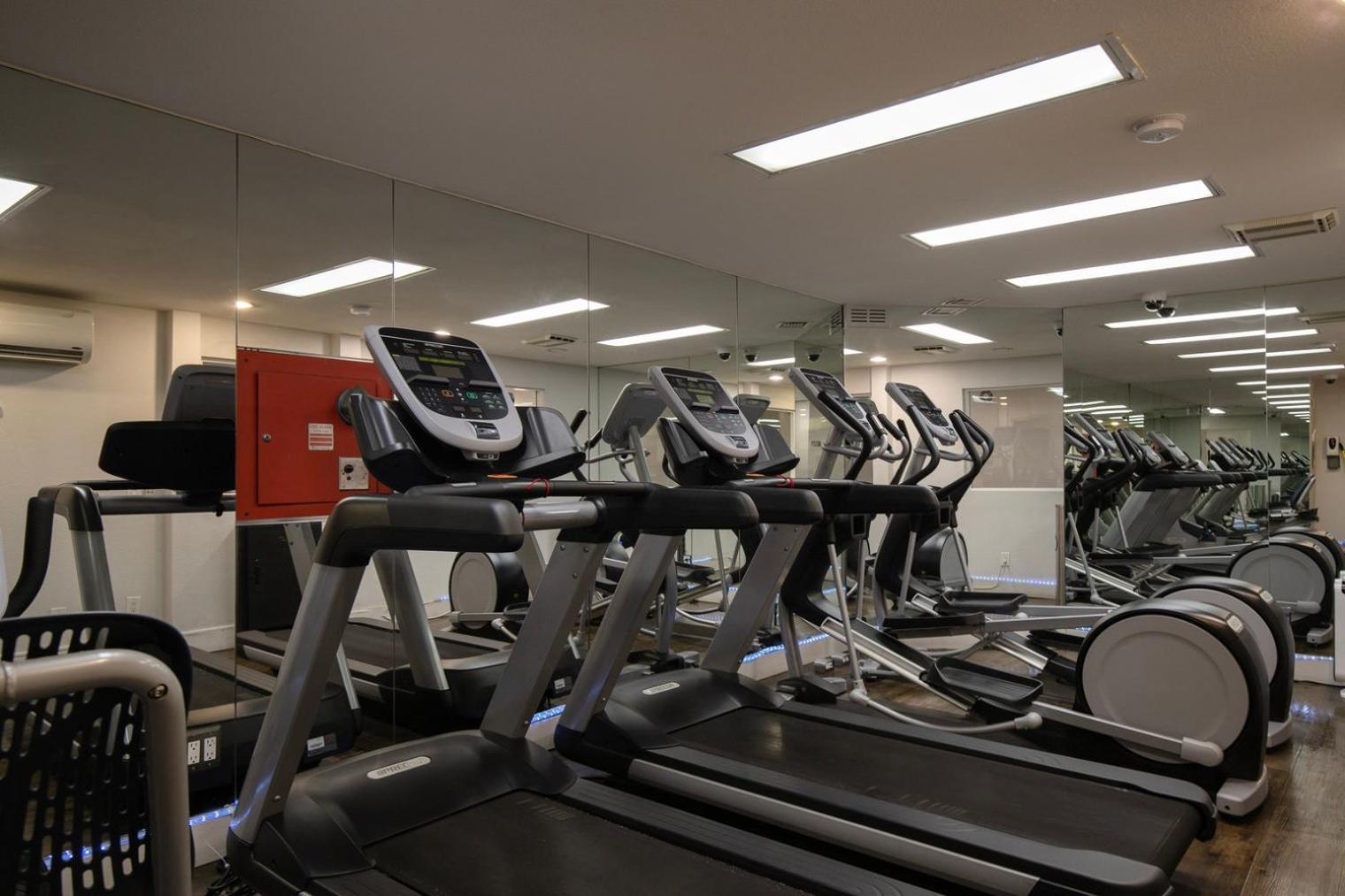 Apartment Brentwood 1br W Pool Gym Near Restaurants Lax-340 Los Angeles