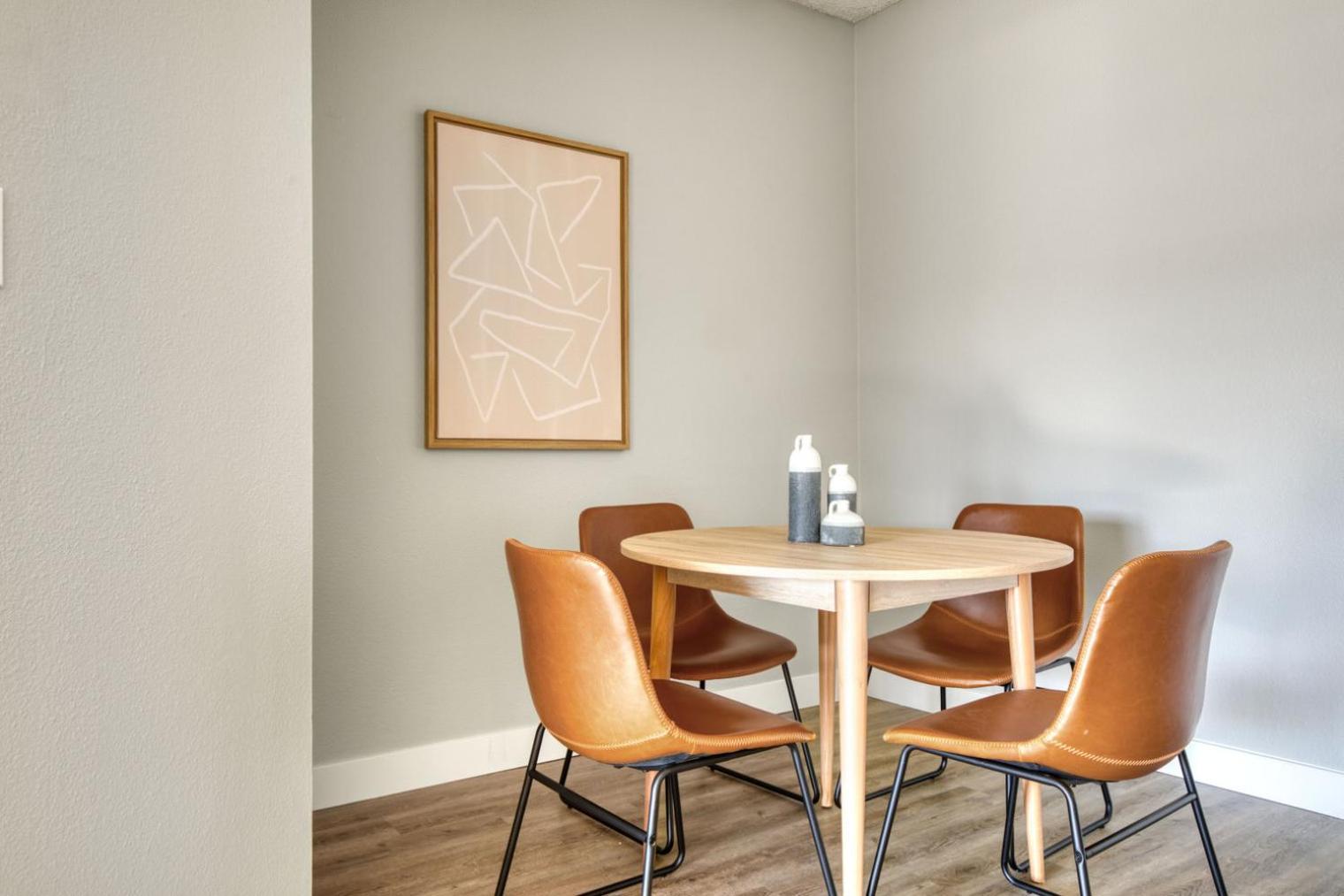 N Hollywood 2br W Gym Pool Nr Tj Shops Lax-633