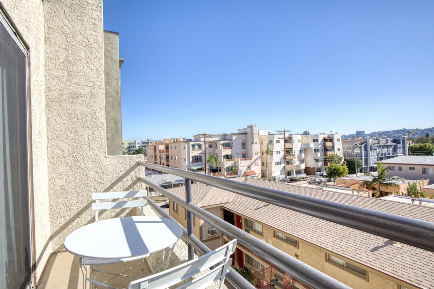 N Hollywood 2br W Gym Pool Nr Tj Shops Lax-633 Apartment