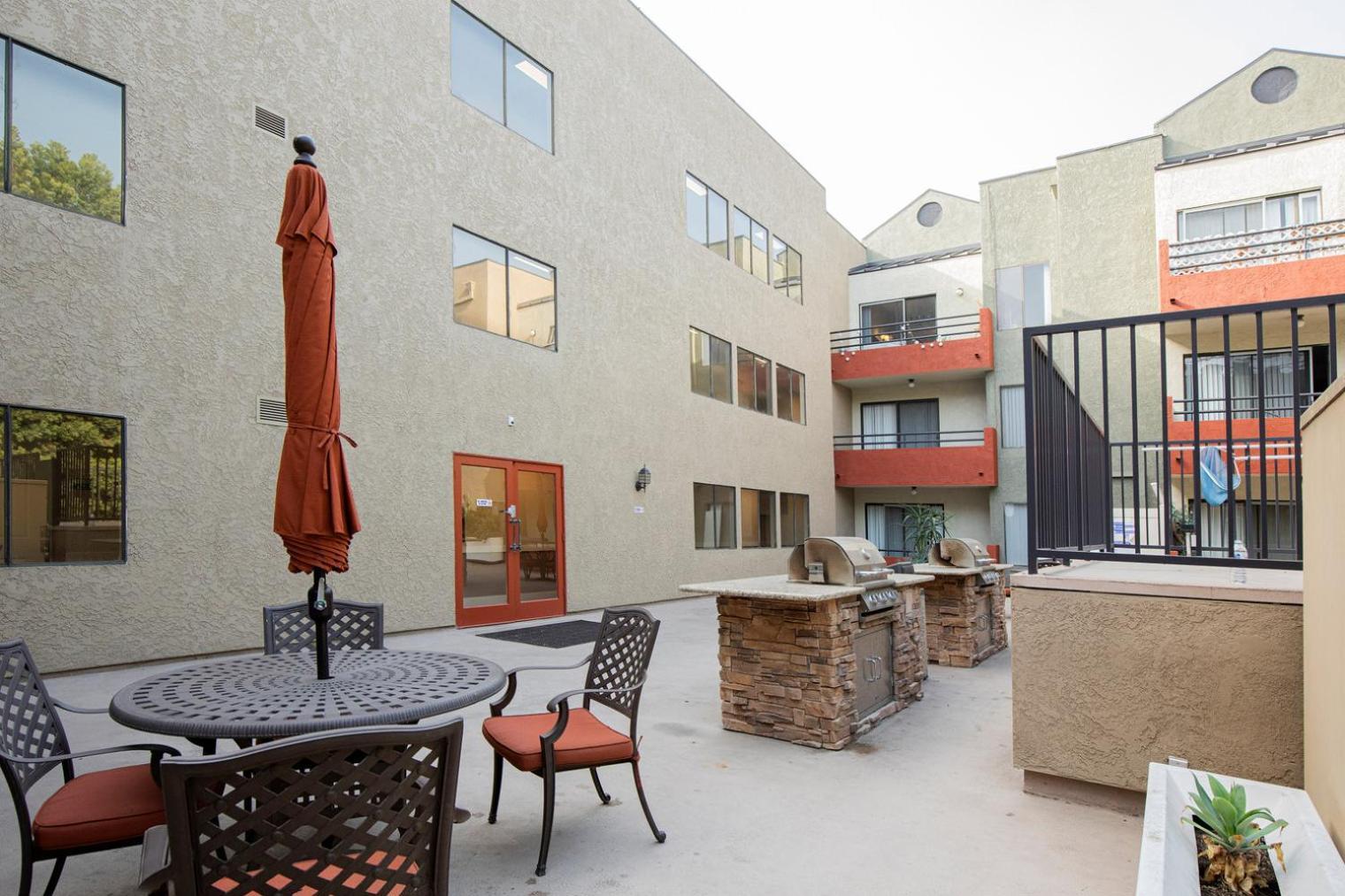 Apartment N Hollywood 2br W Gym Pool Nr Tj Shops Lax-633 Los Angeles