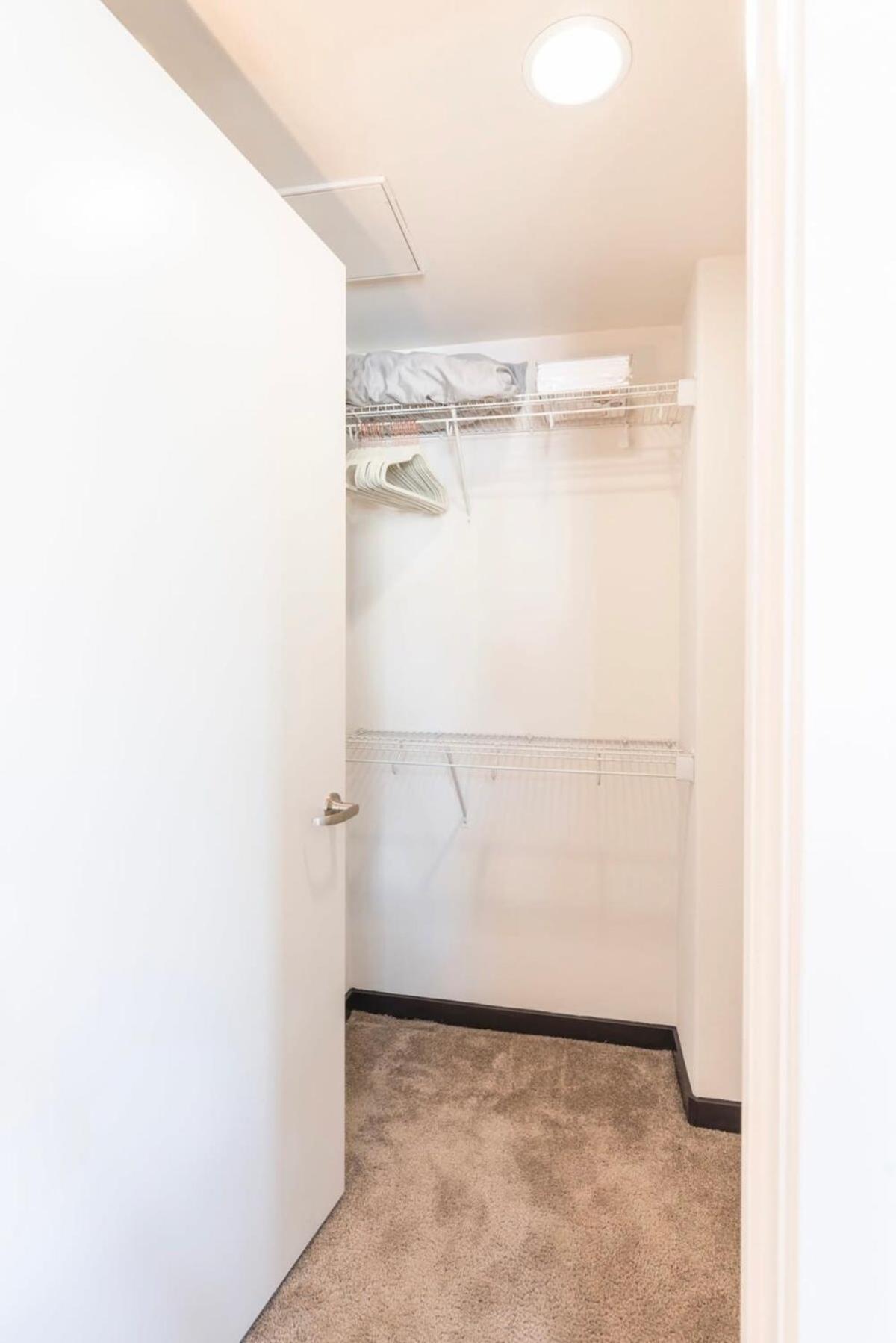 2br Modern Luxury Weho Apartment