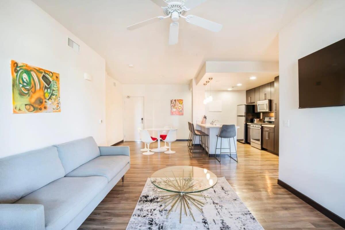 2br Modern Luxury Weho Apartment *