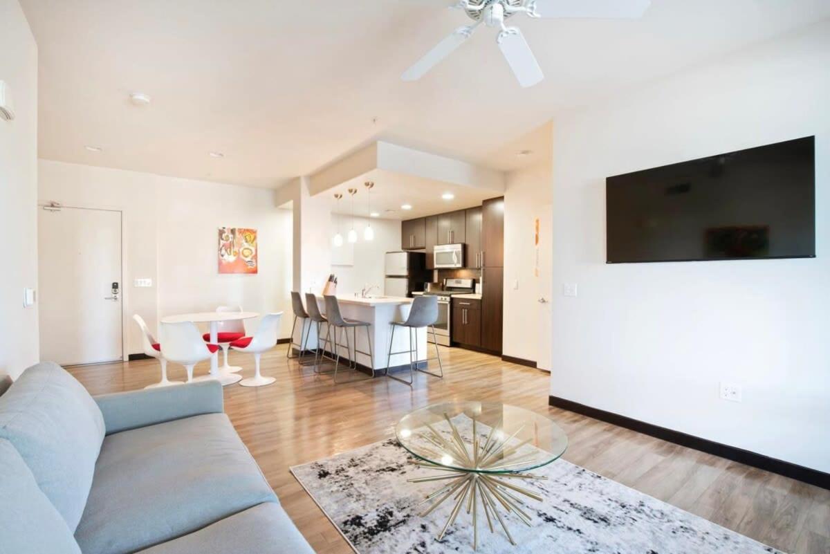 2br Modern Luxury Weho Apartment *