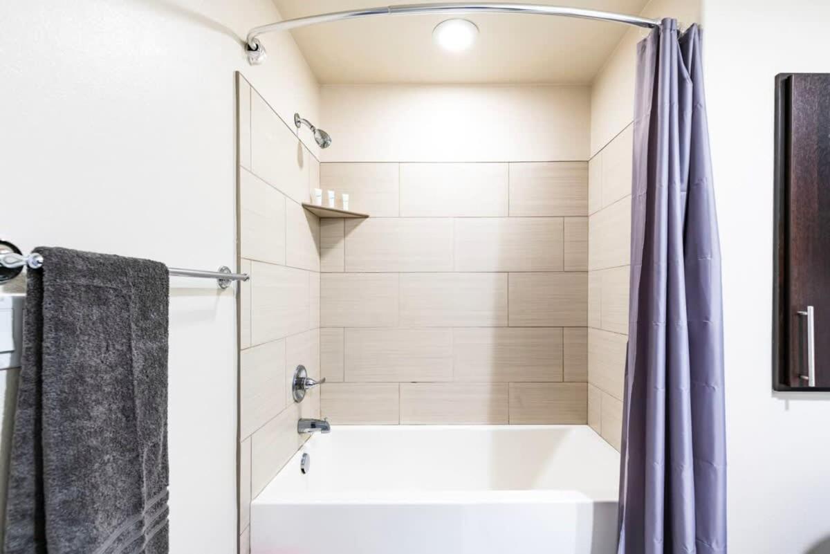 2br Modern Luxury Weho Los Angeles