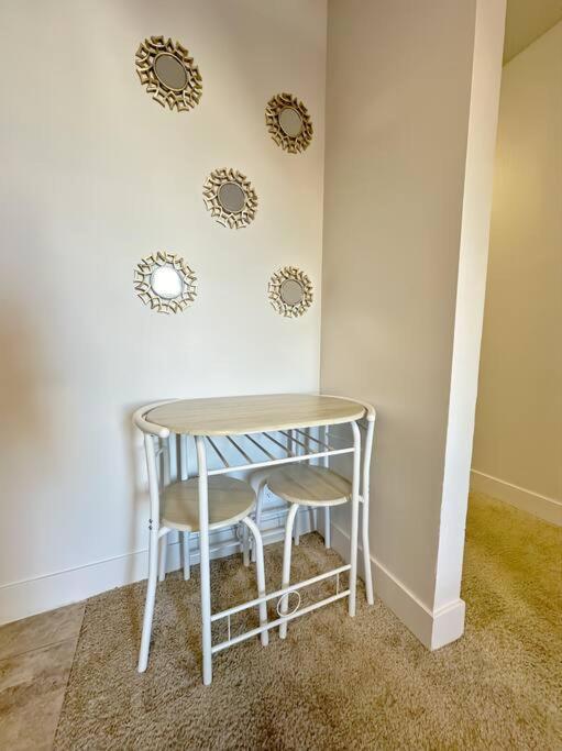 Luxury Apartstudio Marina Del Rey Pool, Gym, Parking, Jacuzzi, Bbq