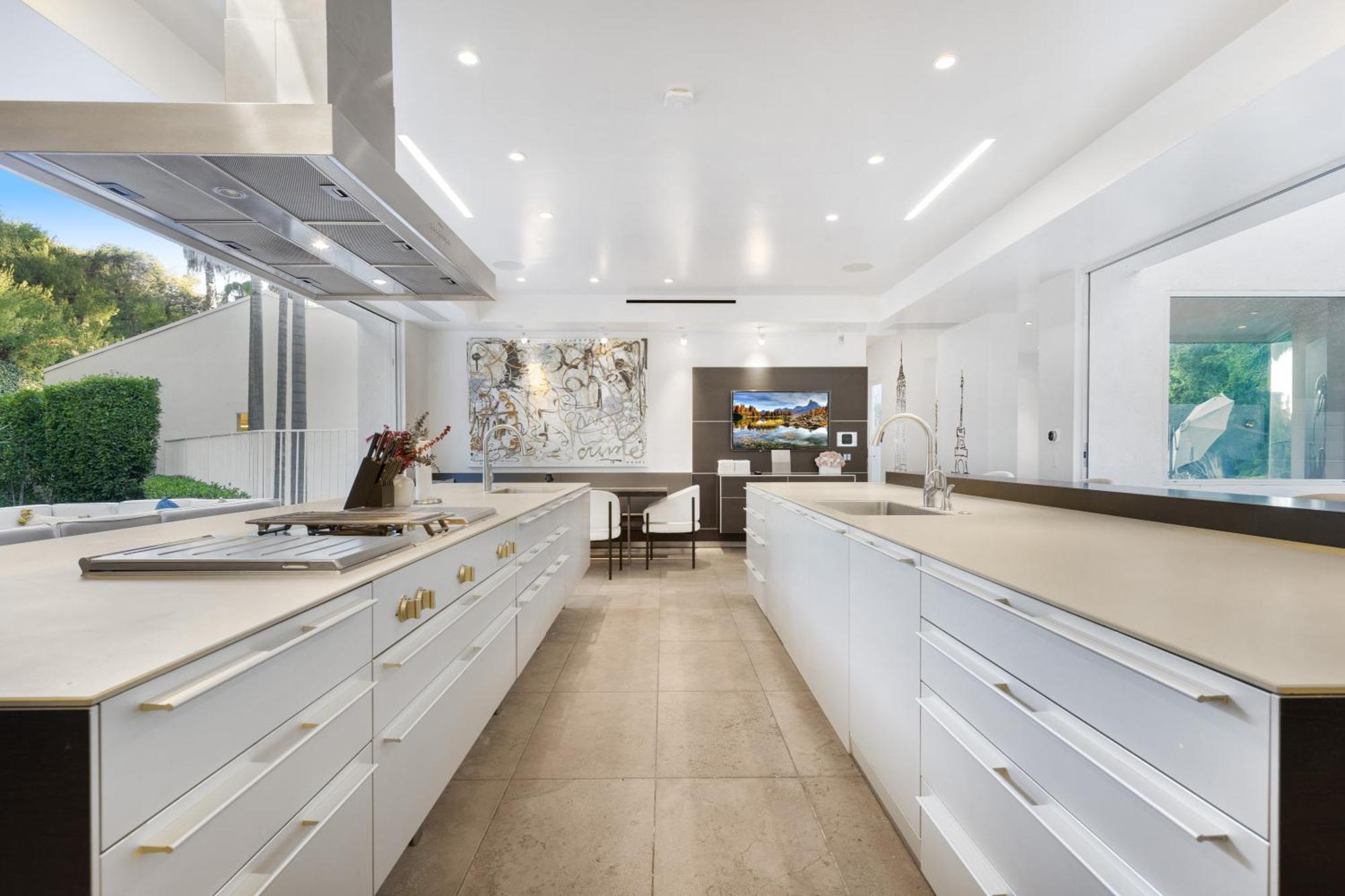 Rising Glen Apartment