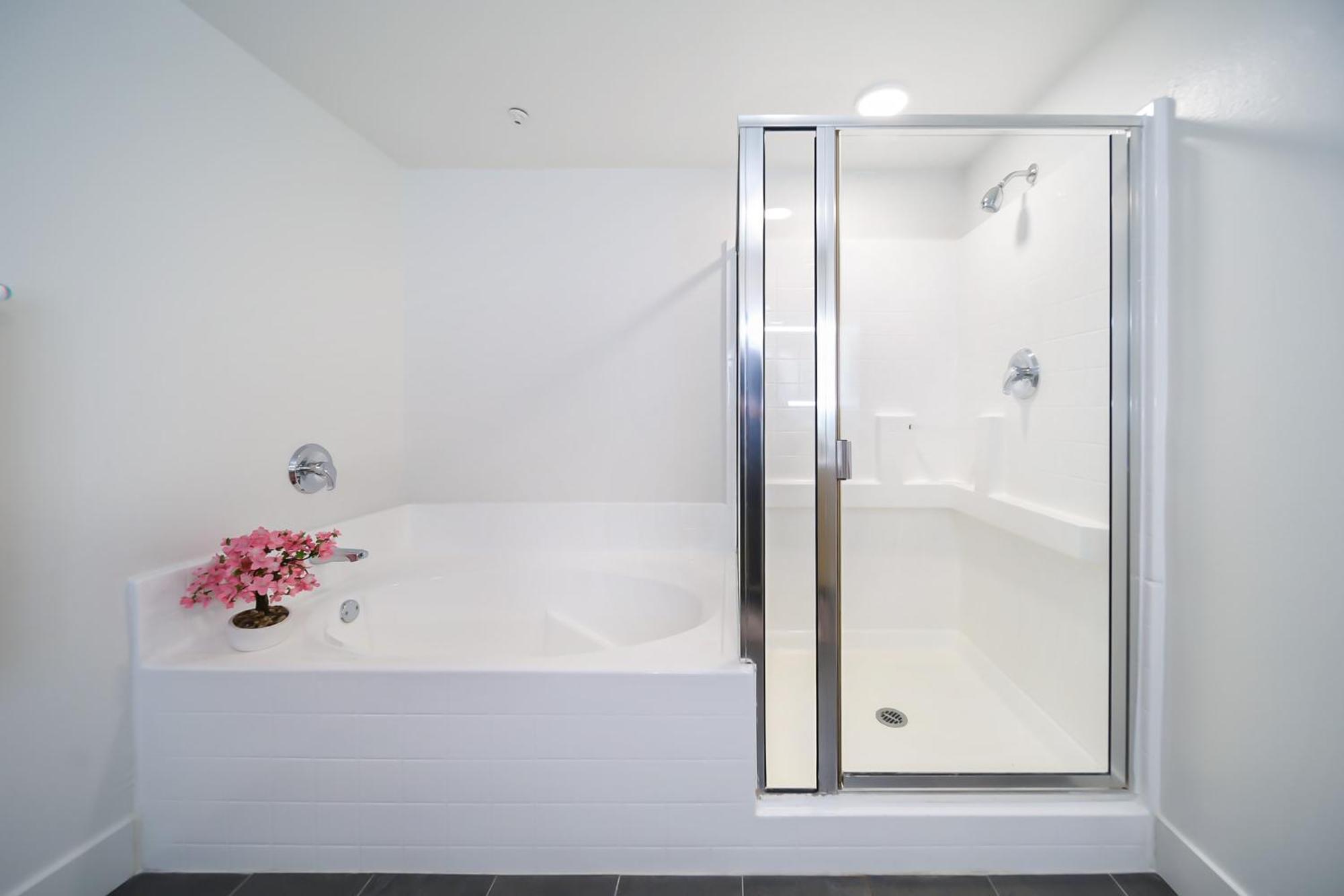 3 Lux Large Heart Of Sm Apartment Los Angeles