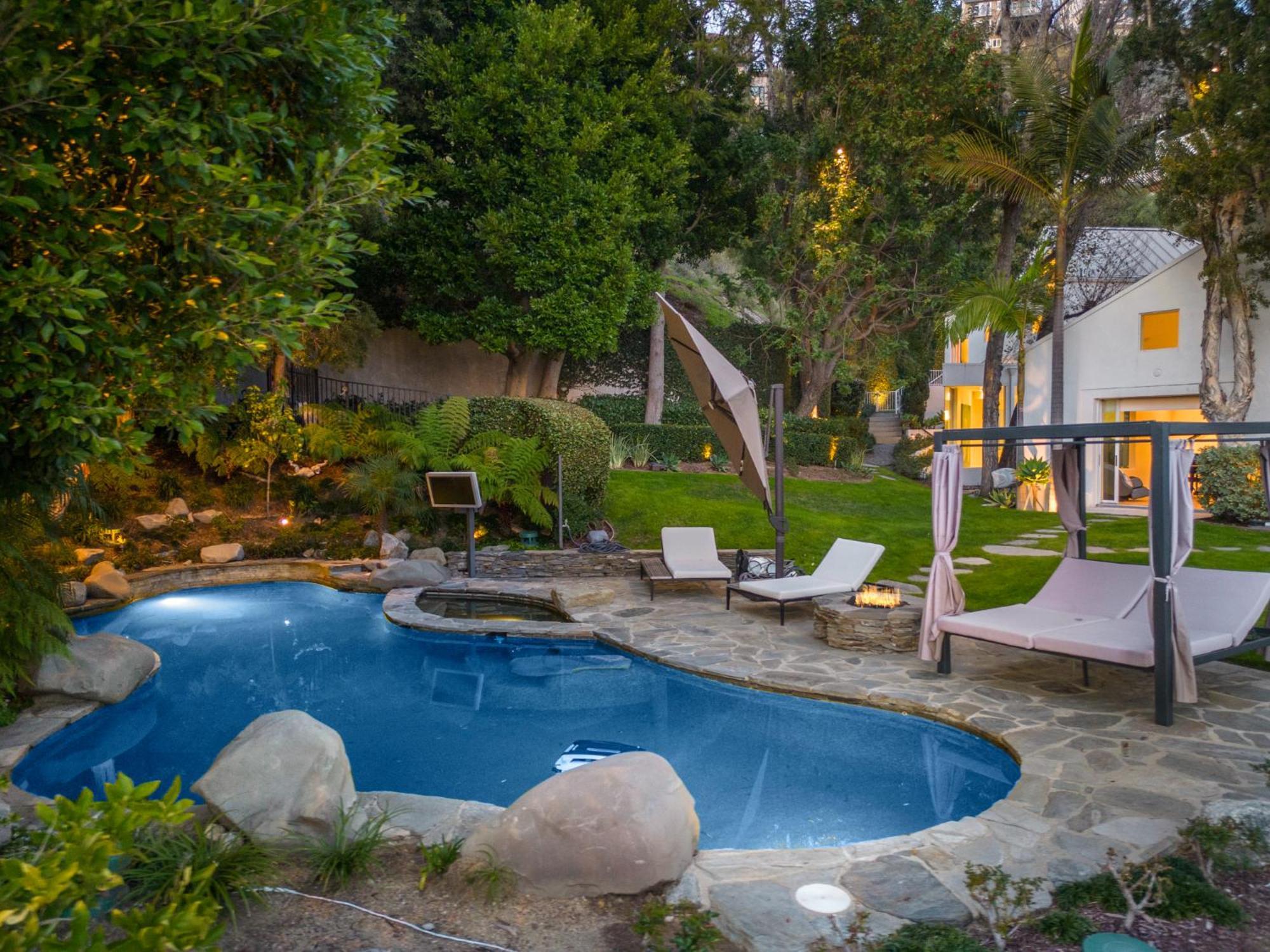 Rising Glen Los Angeles