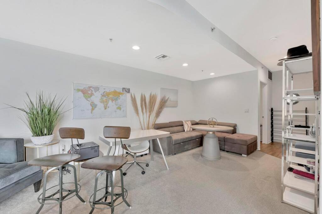 8 Marina Penthouse Water Front Los Angeles