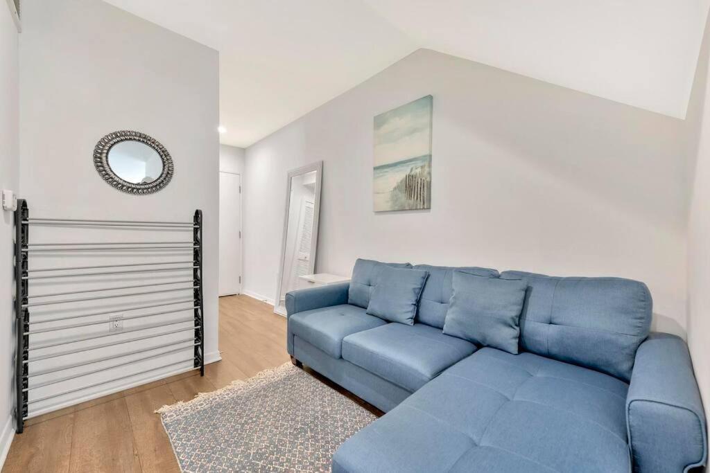 Apartment 8 Marina Penthouse Water Front