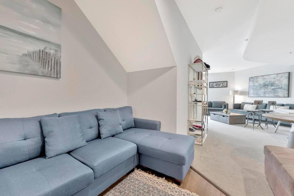 Apartment 8 Marina Penthouse Water Front *